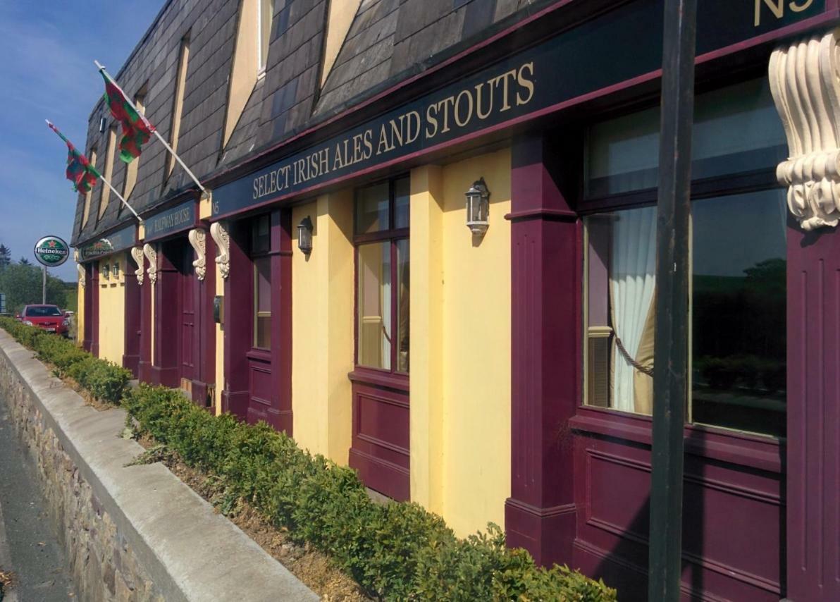 Hotel Marty'S Halfway House Westport Esterno foto